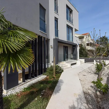 Luxurious Urban Retreat Apartment With Whirlpool And Private Parking Zadar Zewnętrze zdjęcie