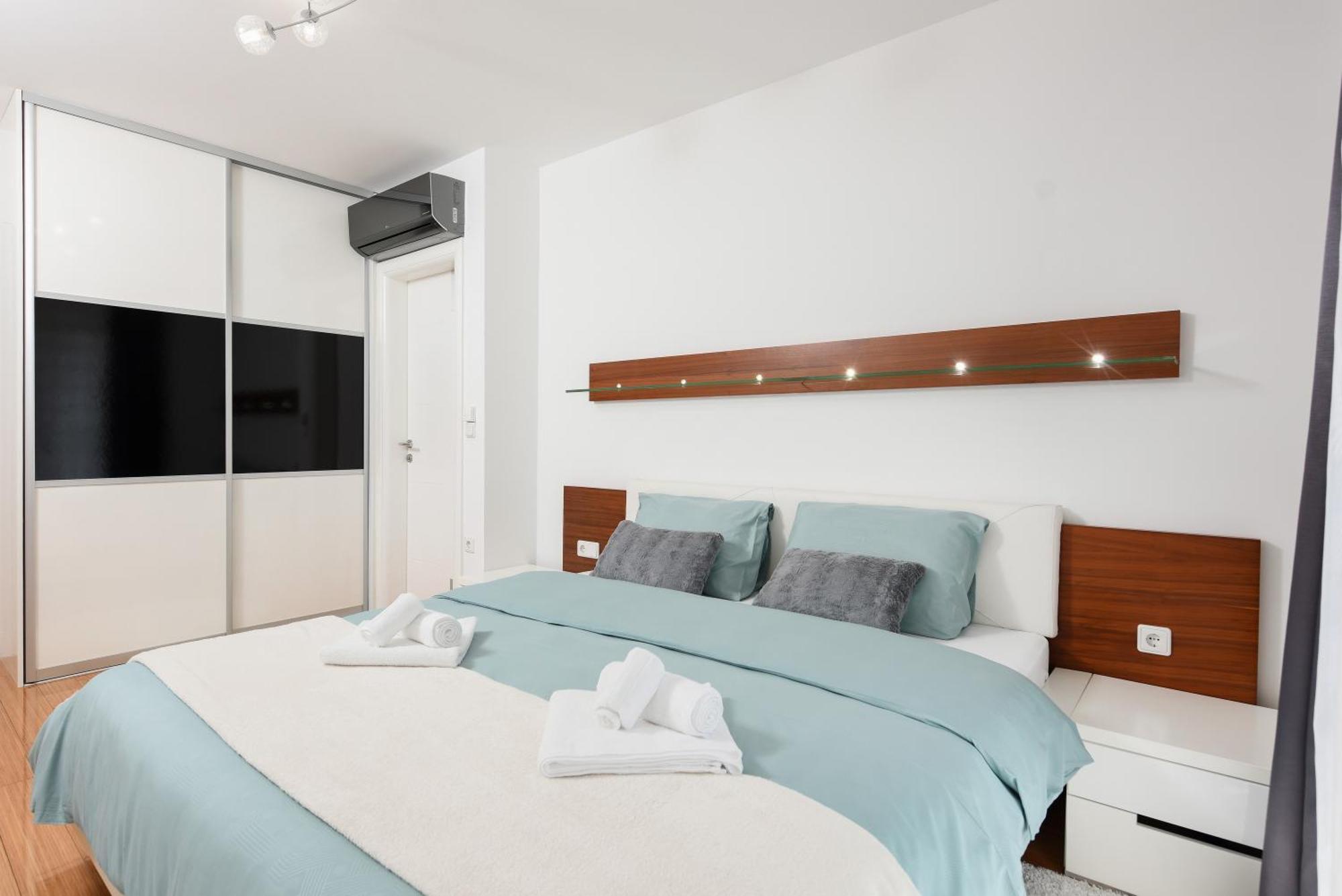 Luxurious Urban Retreat With Whirlpool And Private Parking Appartement *