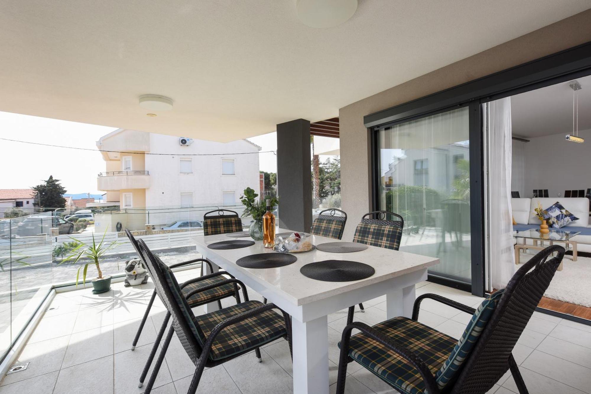Luxurious Urban Retreat With Whirlpool And Private Parking Appartement *