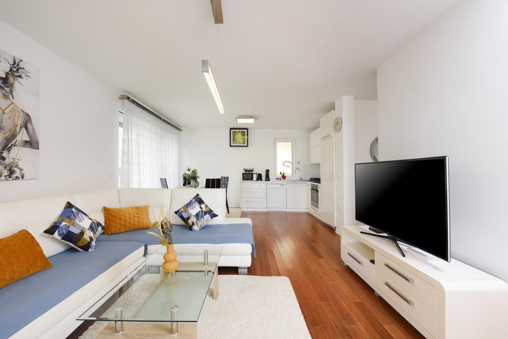 Luxurious Urban Retreat With Whirlpool And Private Parking Appartement Zadar